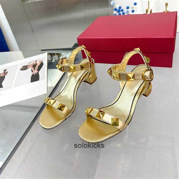 fashion dress shoes women leather high heel metal buckle letter wedding party business casual flat shoes 04-08 valentinolies, Black
fashion dress shoes women leather high heel metal buckle letter wedding party business casual flat shoes 04-08 valentinolies, Black