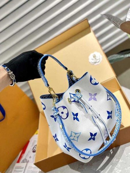 luxury womens nenoe mm bucket designer bag ladies leather shoulder crossbody bags purse designers women handbag purse m44020 high quality
luxury womens nenoe mm bucket designer bag ladies leather shoulder crossbody bags purse designers women handbag purse m44020 high quality