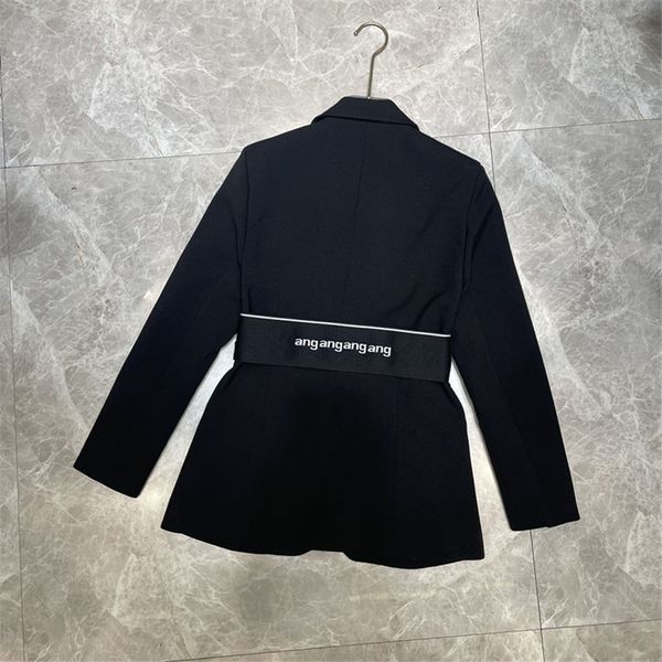 luxury black women blazer coat designer woman spring suit back webbing design blazer autumn spring long sleeve blazers charming formal suit
luxury black women blazer coat designer woman spring suit back webbing design blazer autumn spring long sleeve blazers charming formal suit