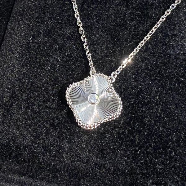 designer necklace designer jewelry clover necklace pendant necklace luxury brand four leaf clover stainless steel 18k gold necklace jewelry, Silver
designer necklace designer jewelry clover necklace pendant necklace luxury brand four leaf clover stainless steel 18k gold necklace jewelry, Silver
