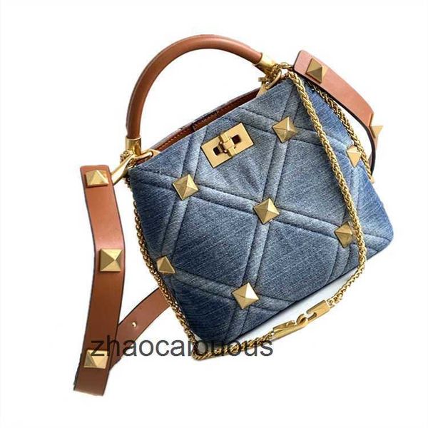 outdoor valantinos bag denim classic women bag butot capacity lady's luxury bucket 2023 new style shoulder temperament armpit large riv