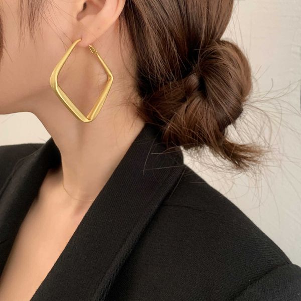 earrings 2023 new fashion exaggerate earrings women's metal matte gold mesh red same style big earrings, Golden
earrings 2023 new fashion exaggerate earrings women's metal matte gold mesh red same style big earrings, Golden
