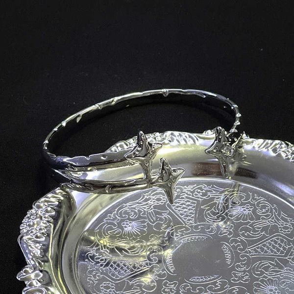bracelet with irregular texture neutral and high-end feel inset with cool french niche design star opening bracelet, Black
bracelet with irregular texture neutral and high-end feel inset with cool french niche design star opening bracelet, Black