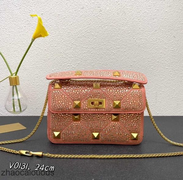 rivet valantinos new luxury bags handbag bag designer handbag crystal shiny women diamond embedding fashion handheld shoulder crossbody wome
rivet valantinos new luxury bags handbag bag designer handbag crystal shiny women diamond embedding fashion handheld shoulder crossbody wome