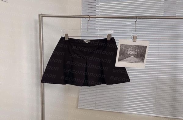metal triangle badge skirts women summer pleated skirts breathable casual style skirt woman black skirts4759555
metal triangle badge skirts women summer pleated skirts breathable casual style skirt woman black skirts4759555