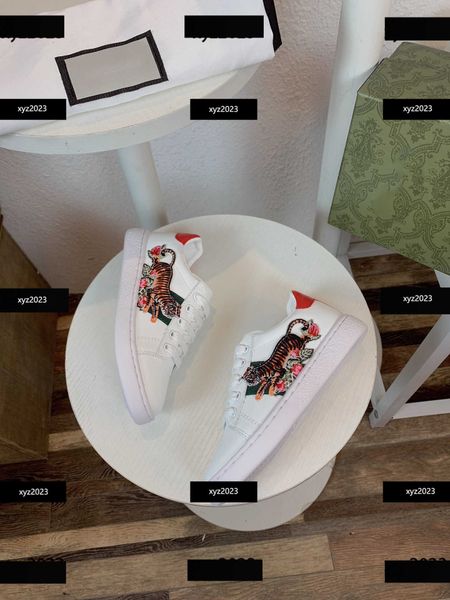 23ss kids casual shoe child sneakers baby classic animal stickers spring new arrival rubber box protection shipment children's size 23-, Black;red
23ss kids casual shoe child sneakers baby classic animal stickers spring new arrival rubber box protection shipment children's size 23-, Black;red