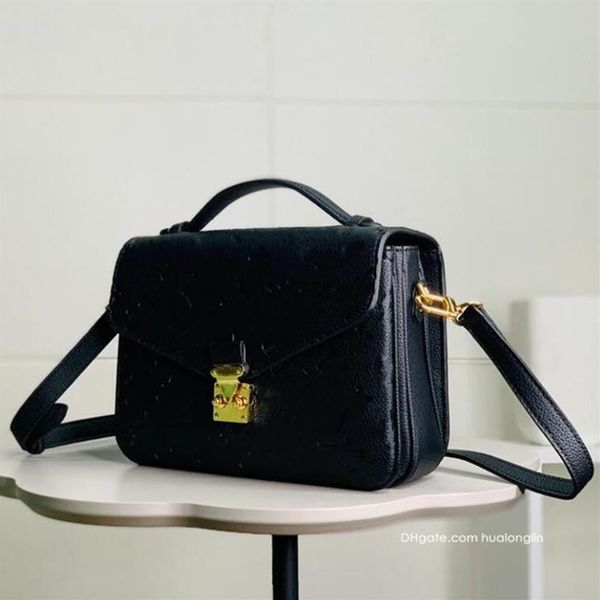 designer leather women handbag bag messenger purse shoulder tote classic flowers date code serial number embossed patterns243s
designer leather women handbag bag messenger purse shoulder tote classic flowers date code serial number embossed patterns243s