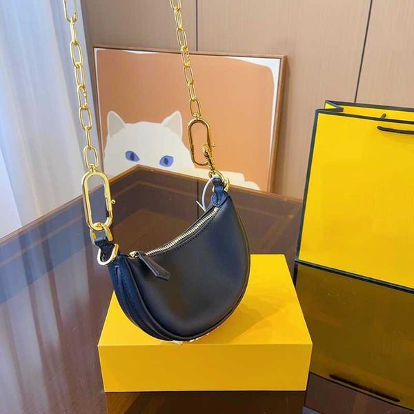 sell shoulder bag fd arrived woman designers bags mini half moon bag letter print crossbody bags purse designer purse handbags wallet women
sell shoulder bag fd arrived woman designers bags mini half moon bag letter print crossbody bags purse designer purse handbags wallet women