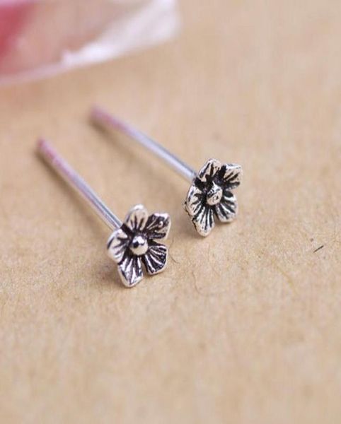 925 sterling silver earrings vintage thai silver flower stud earrings for women fashion jewelry ear studs6217563, Golden;silver
925 sterling silver earrings vintage thai silver flower stud earrings for women fashion jewelry ear studs6217563, Golden;silver