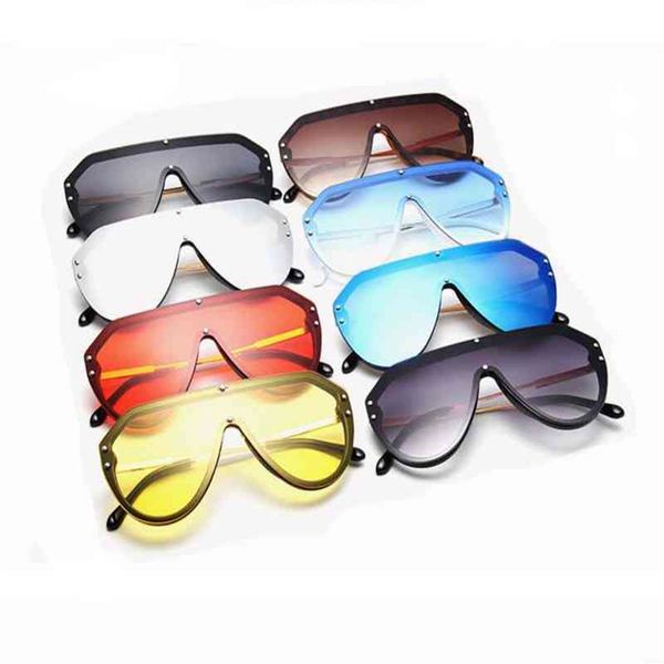 designer ff fenndi sunglasses cycle luxurious fashion woman mens european and american trend new one-piece retro large frame glass2862, White;black
designer ff fenndi sunglasses cycle luxurious fashion woman mens european and american trend new one-piece retro large frame glass2862, White;black