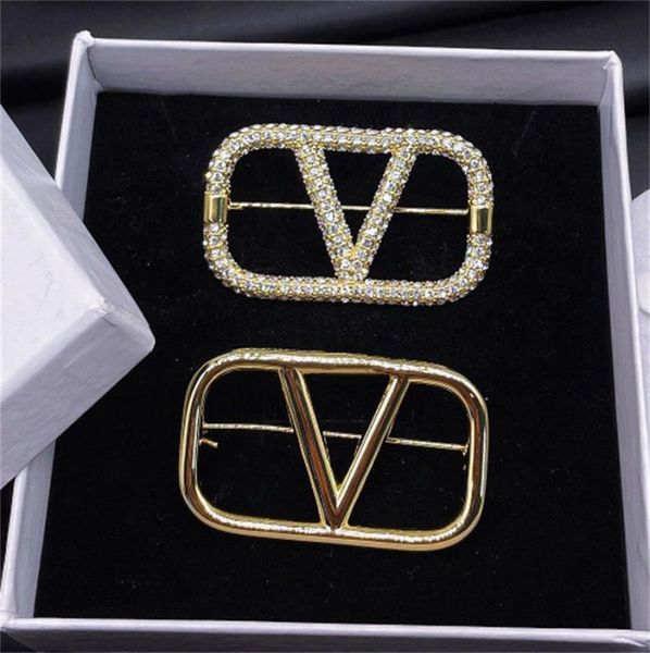 brand diamond designers brooches for women luxury golden jewelry ladies dress accessory pins women fashion brooches pins dresses a2454445, Gray
brand diamond designers brooches for women luxury golden jewelry ladies dress accessory pins women fashion brooches pins dresses a2454445, Gray
