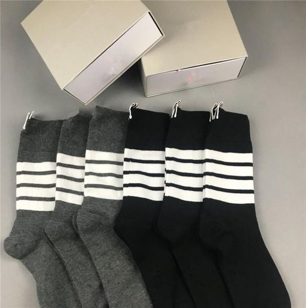 classic letter sock with box slippers stylish striped socks fashion athletic cotton socks winter warmer sock long sock3384832, Black;white
classic letter sock with box slippers stylish striped socks fashion athletic cotton socks winter warmer sock long sock3384832, Black;white