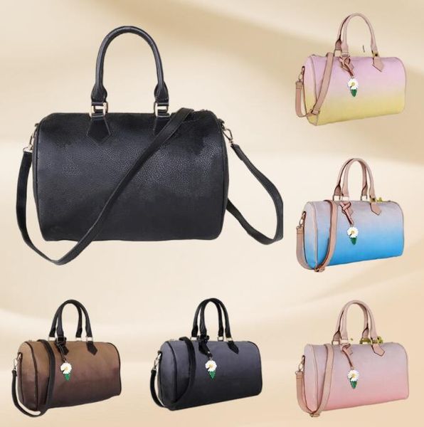 designer bag with shoulder strap with soft leather inherits the classical style as a shoulder bag or handbag its iconic shape fashion will b
designer bag with shoulder strap with soft leather inherits the classical style as a shoulder bag or handbag its iconic shape fashion will b