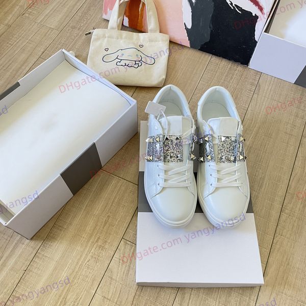 designer brand shoes women open casual shoes rubber heel sequin rivet running shoes classic vintage black white pink beige breathable skate
designer brand shoes women open casual shoes rubber heel sequin rivet running shoes classic vintage black white pink beige breathable skate