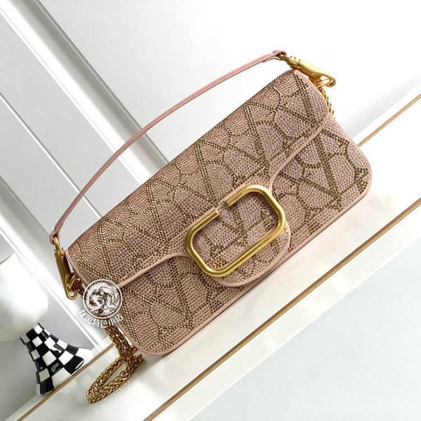 v designer bags for ladies vanew high beauty letter embedded diamond underarm versatile western style chain bag handheld one shoulder crossb 
v designer bags for ladies vanew high beauty letter embedded diamond underarm versatile western style chain bag handheld one shoulder crossb