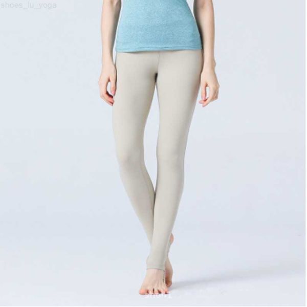 ll yoga lu-07 winter fleece high waist yoga pants nude tight peach hip lift sportswear fitness trousers women
ll yoga lu-07 winter fleece high waist yoga pants nude tight peach hip lift sportswear fitness trousers women