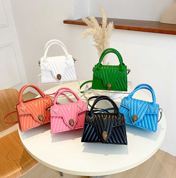 hbp luxury women's bag eagle head handbag fashion design uk shoulder embroidery thread messenger bags line pattern
hbp luxury women's bag eagle head handbag fashion design uk shoulder embroidery thread messenger bags line pattern