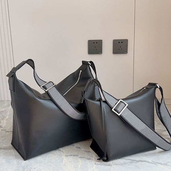 cubi crossbody bag men women handbag purse smooth calfskin leather shoulder bags fashion letter jacquard strap zipper closure high capacity
cubi crossbody bag men women handbag purse smooth calfskin leather shoulder bags fashion letter jacquard strap zipper closure high capacity