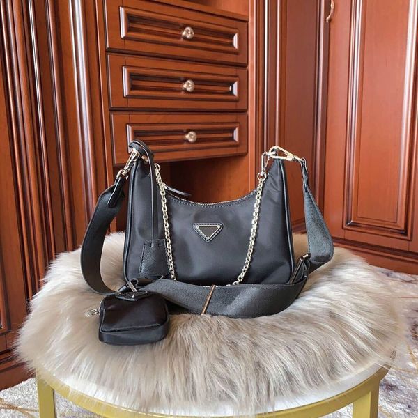 designer handbag nylon crossbody bag classic three piece set women's underarm shoulder wallet fashion retro star shoulder bag
designer handbag nylon crossbody bag classic three piece set women's underarm shoulder wallet fashion retro star shoulder bag