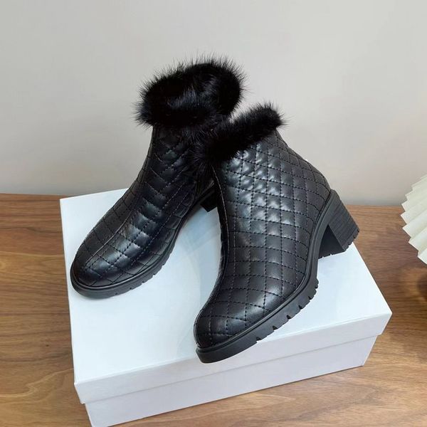 luxury brand warm womens knight boots square heel 6cm snow winter with wool shoes size 35-40, Black
luxury brand warm womens knight boots square heel 6cm snow winter with wool shoes size 35-40, Black