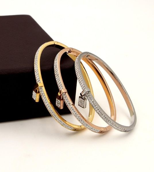 temperament super flash full diamond lock buckle bracelet trendsetter personality mud8269177, Silver
temperament super flash full diamond lock buckle bracelet trendsetter personality mud8269177, Silver