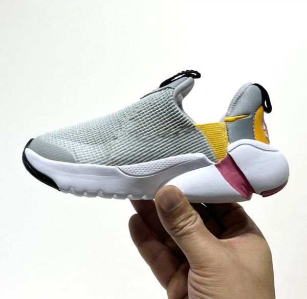 23ss kids shoes kids sneakers kids designer shoes new electric embroidered flying saucer slip-on childrens sports shoes girls boys size 24-3, Black
23ss kids shoes kids sneakers kids designer shoes new electric embroidered flying saucer slip-on childrens sports shoes girls boys size 24-3, Black