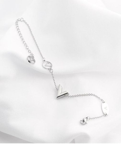 designer jewelry golden bracelets necklace earrings charm round letter l home women bracelet link luxury designer hollow birthday 2773280, Golden;silver
designer jewelry golden bracelets necklace earrings charm round letter l home women bracelet link luxury designer hollow birthday 2773280, Golden;silver