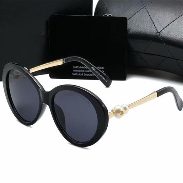 2021 new class sunglasses full frame fashion brand fashion designer sunglasses big square frame summer style glas248q, White;black
2021 new class sunglasses full frame fashion brand fashion designer sunglasses big square frame summer style glas248q, White;black