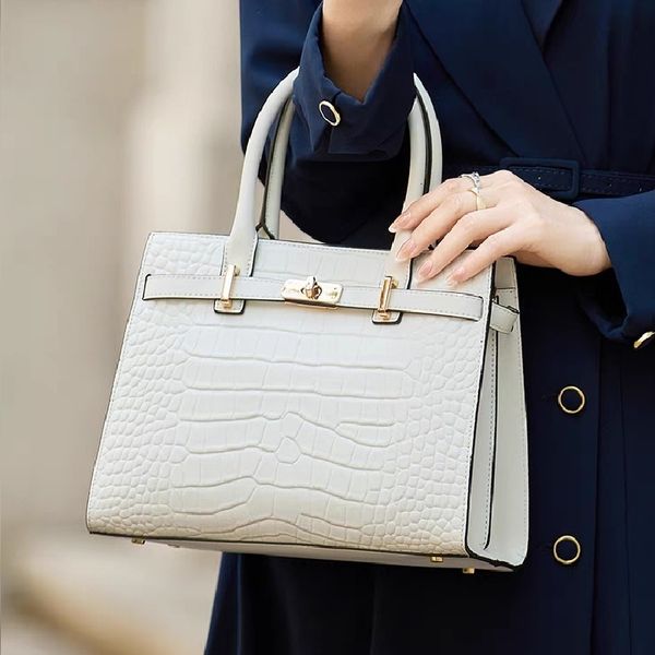 evening bags in stock zooler original brand full genuine leather women bags business real cow handbags purses bolsa feminina #wg383 230822
evening bags in stock zooler original brand full genuine leather women bags business real cow handbags purses bolsa feminina #wg383 230822