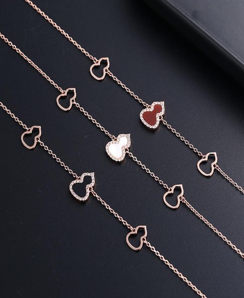 luxury brand gourd designer charm bracelets for women white red black shell shining crystal bling diamond 18k gold simple bracelet4627205, Golden;silver
luxury brand gourd designer charm bracelets for women white red black shell shining crystal bling diamond 18k gold simple bracelet4627205, Golden;silver