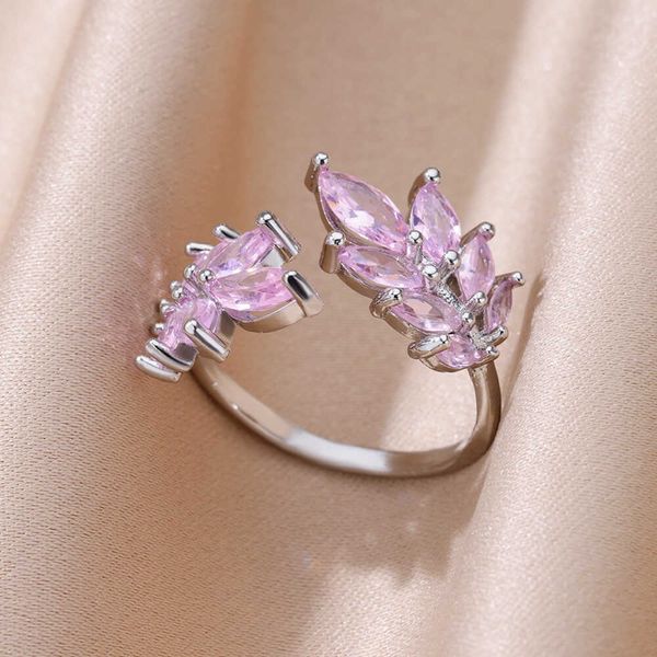 band rings pink zircon tree leaf rings for women luxury shiny stainless steel ring elegant romantic couple wedding band jewelry r230822, Silver
band rings pink zircon tree leaf rings for women luxury shiny stainless steel ring elegant romantic couple wedding band jewelry r230822, Silver