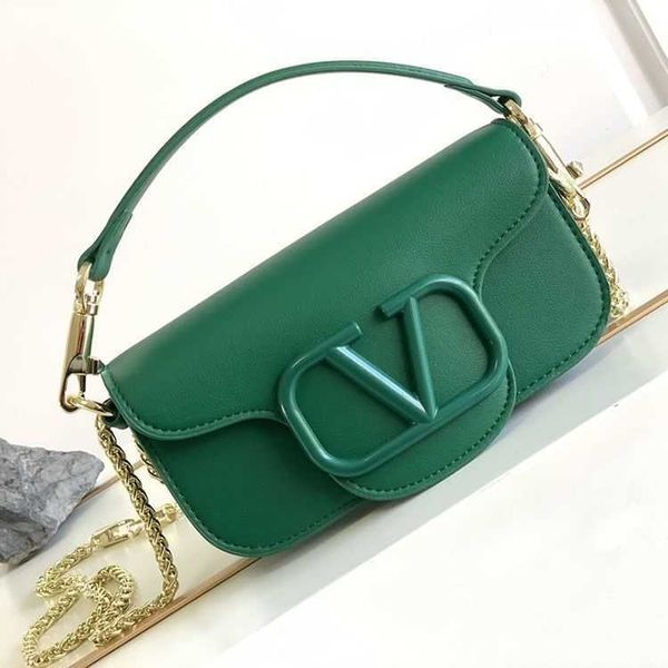 v designer bags for ladies vaclassic versatile enamel v-buckle chain handheld bag fashionable underarm small square bag women's handhel
v designer bags for ladies vaclassic versatile enamel v-buckle chain handheld bag fashionable underarm small square bag women's handhel