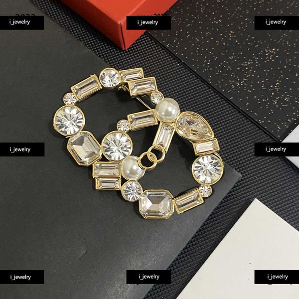 women fashion designer brooches various shapes of diamond decoration pins luxury jewelry #including brand box new arrival, Gray
women fashion designer brooches various shapes of diamond decoration pins luxury jewelry #including brand box new arrival, Gray