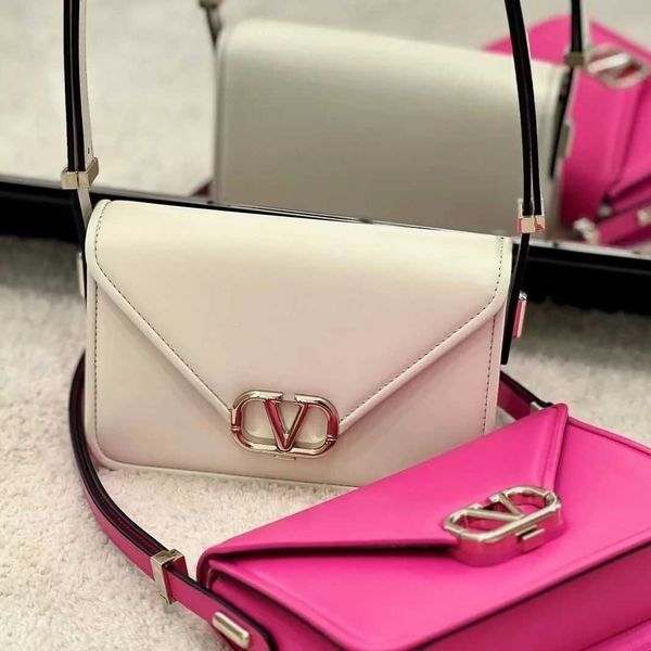 v designer bags for ladies vahigh end single shoulder handbag personalized outdoor handbag commuting class cowhide small square bag ins high
v designer bags for ladies vahigh end single shoulder handbag personalized outdoor handbag commuting class cowhide small square bag ins high
