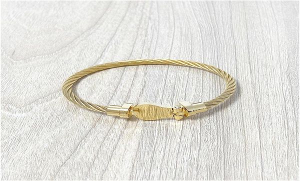 fashion charm men stainless steel bracelet for man 18k gold plated women horseshoe buckle bangles handmade accessories with jewelr2101574, Golden;silver
fashion charm men stainless steel bracelet for man 18k gold plated women horseshoe buckle bangles handmade accessories with jewelr2101574, Golden;silver