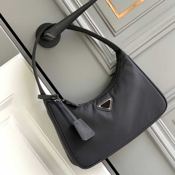 2023 luxurys designers bag embossing flower pochette women handbag messenger bags genuine leather metis elegant womens shoulder crossbody ba
2023 luxurys designers bag embossing flower pochette women handbag messenger bags genuine leather metis elegant womens shoulder crossbody ba