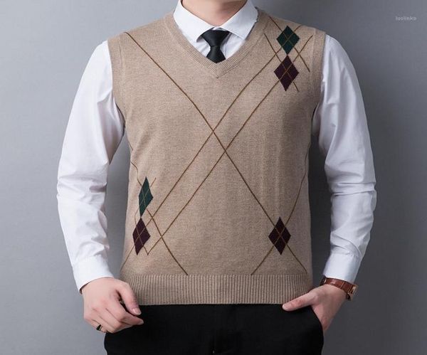 man cashmere sweater autumn spring casual argyle patterns sweaters vest male sleeveless knit pullovers14231612, Black;white
man cashmere sweater autumn spring casual argyle patterns sweaters vest male sleeveless knit pullovers14231612, Black;white