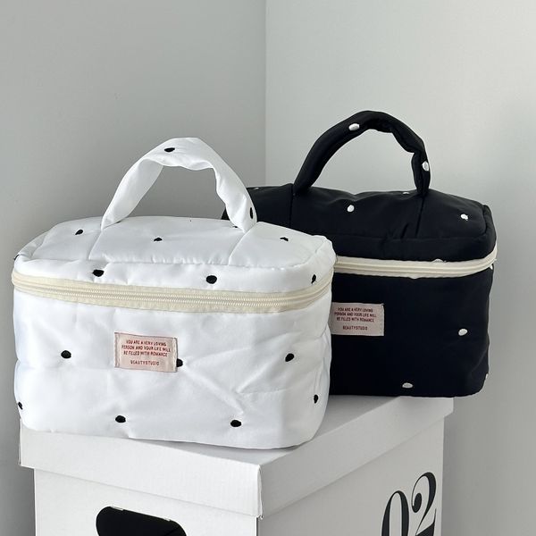 cosmetic bags cases retro polka dot women's storage make up case fashion large capacity ladies bag soft portable female purse handbags
cosmetic bags cases retro polka dot women's storage make up case fashion large capacity ladies bag soft portable female purse handbags