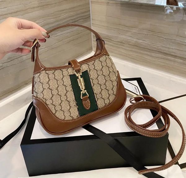 classic luxurys designers bags lady fashion crossbody bag letter handbags totes 2024 women shoulder handbag axillary wallets purse 5a with l
classic luxurys designers bags lady fashion crossbody bag letter handbags totes 2024 women shoulder handbag axillary wallets purse 5a with l