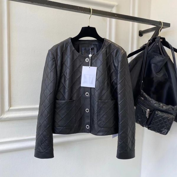 classic women designer jackets vests skirt black crew neck genuine leather fashion jacket outdoor motorcycle biker coat fashion hip hop wome
classic women designer jackets vests skirt black crew neck genuine leather fashion jacket outdoor motorcycle biker coat fashion hip hop wome