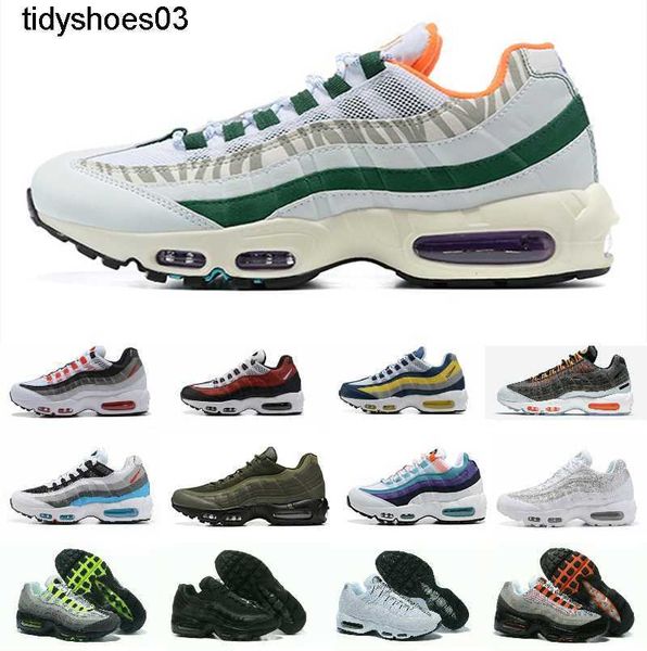 men running shoes classic triple black white navy blue neon soft sole sneakers anniversary university men sports casual designer 95 trainer
men running shoes classic triple black white navy blue neon soft sole sneakers anniversary university men sports casual designer 95 trainer