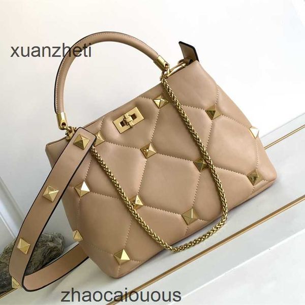 classic lady's bags leather designer single bag large capacity fashion diagonal valantions bucket lingge shoulder riveted cross chain w
classic lady's bags leather designer single bag large capacity fashion diagonal valantions bucket lingge shoulder riveted cross chain w