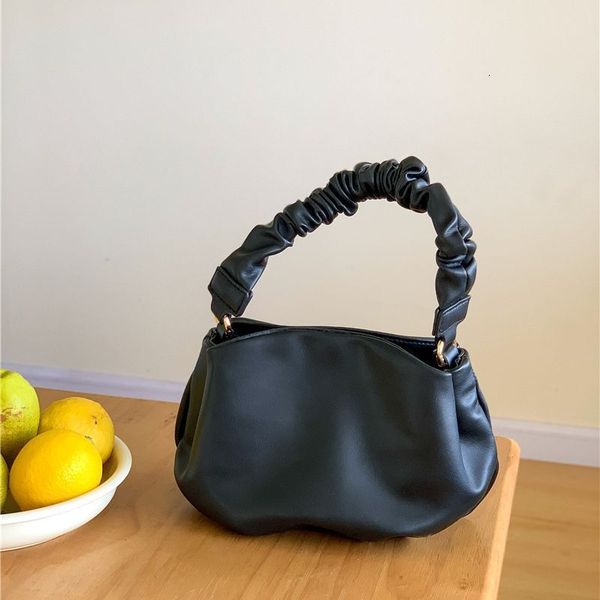 evening bags kuroyabu fashion single shoulder crossbody bag women's simple leisure personality handbag niche highgrade soft pu 230821
evening bags kuroyabu fashion single shoulder crossbody bag women's simple leisure personality handbag niche highgrade soft pu 230821
