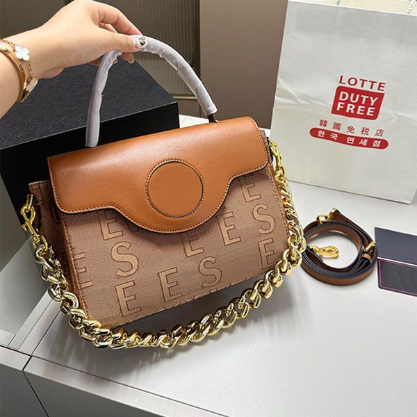 chain shoulder bag flap tote bags large capacity handbags canvas embroidered letter leather flap removable strap crossbody purse travel shop
chain shoulder bag flap tote bags large capacity handbags canvas embroidered letter leather flap removable strap crossbody purse travel shop