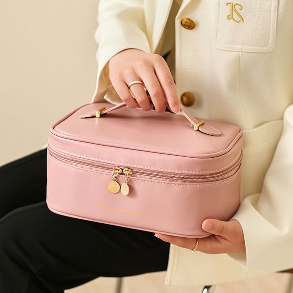 cosmetic bags cases tote travel bag women makeup organizer female make up toiletry pu leather large capacity storage 230821
cosmetic bags cases tote travel bag women makeup organizer female make up toiletry pu leather large capacity storage 230821