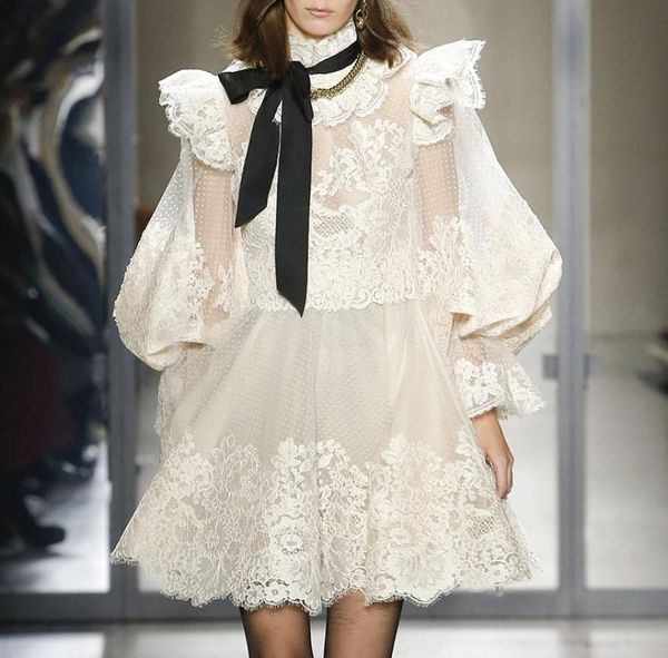 lian tide brand spring and autumn new stand-up collar lace long-sleeved high-waist perspective bow dress7405317, Black
lian tide brand spring and autumn new stand-up collar lace long-sleeved high-waist perspective bow dress7405317, Black