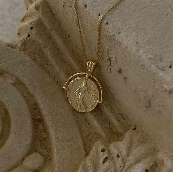 silvology 925 sterling silver queen coin pendant necklace gold color round elegant letter necklace for women festival jewelry 21074029023
silvology 925 sterling silver queen coin pendant necklace gold color round elegant letter necklace for women festival jewelry 21074029023
