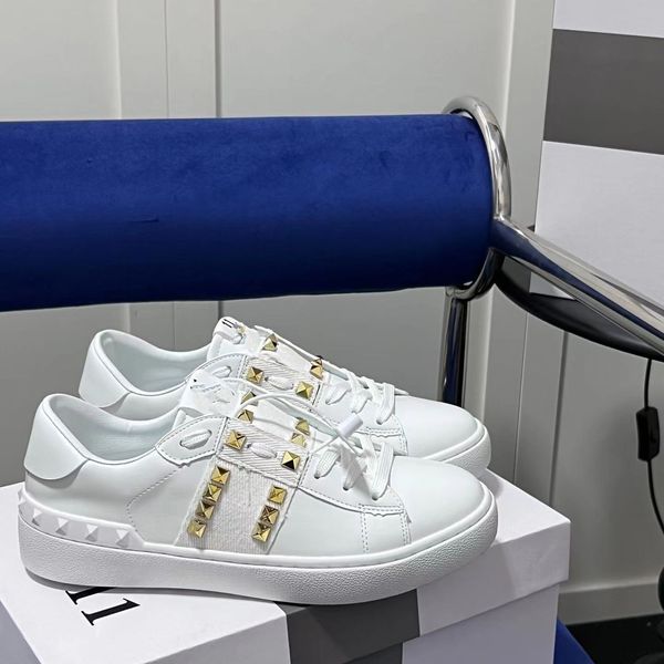 wholesale designer casual shoes for men women canvas boots high-sneakers black white plate-forme womens boot extraordinary leather sneaker l
wholesale designer casual shoes for men women canvas boots high-sneakers black white plate-forme womens boot extraordinary leather sneaker l