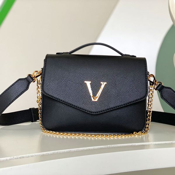 fashion handbag materials soft grain leather metal pieces highlight brand style chain adjustable leather shoulder strap 22x16x9.5
fashion handbag materials soft grain leather metal pieces highlight brand style chain adjustable leather shoulder strap 22x16x9.5