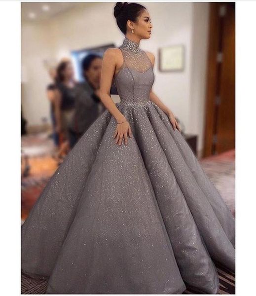 bling bling shiny evening dresses ball gown beaded sheer high neck ruffle skirt sequins floor length prom gowns3413569, Black;red
bling bling shiny evening dresses ball gown beaded sheer high neck ruffle skirt sequins floor length prom gowns3413569, Black;red